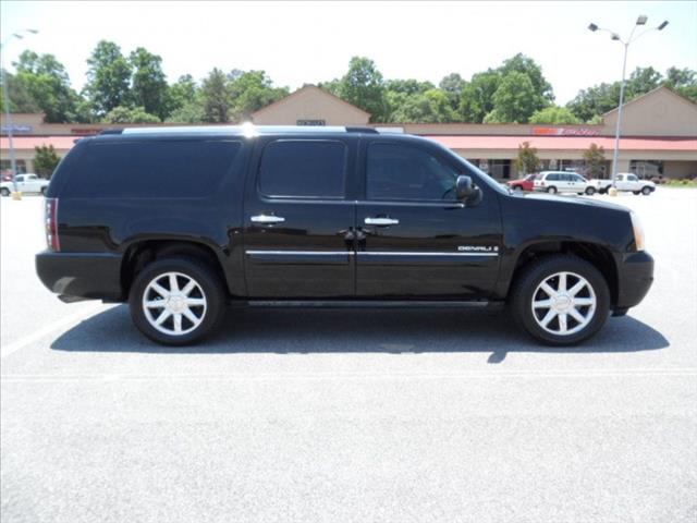 GMC Yukon XL 2007 photo 2