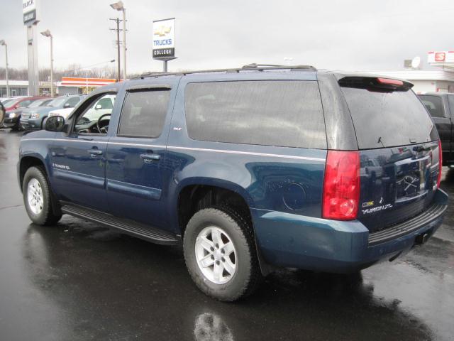GMC Yukon XL SLT Sport Utility