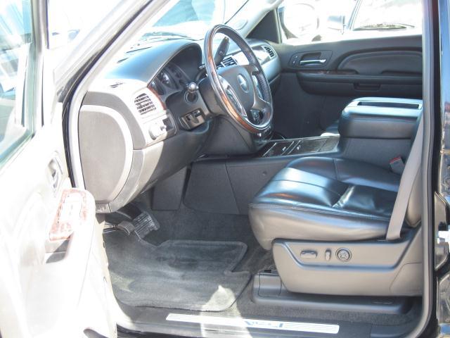 GMC Yukon XL 2007 photo 2
