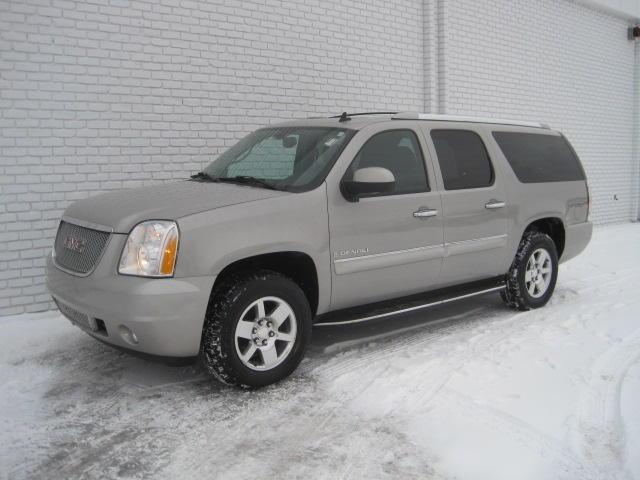 GMC Yukon XL EX Sedan 4D Unspecified