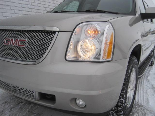 GMC Yukon XL 2007 photo 3