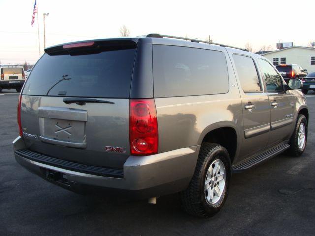 GMC Yukon XL 2007 photo 2