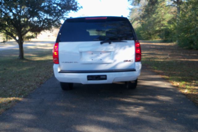 GMC Yukon XL 2007 photo 3