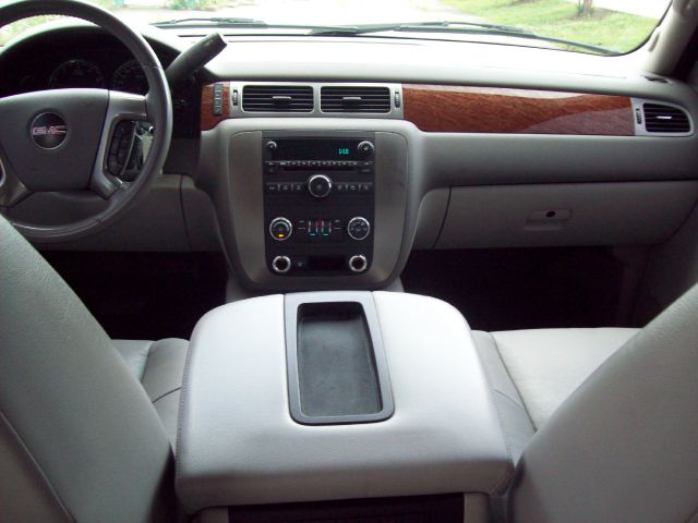 GMC Yukon XL 2007 photo 13