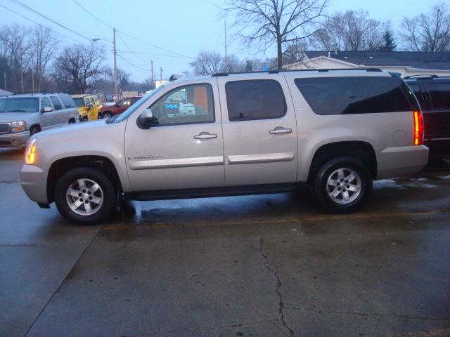 GMC Yukon XL LTD LME Sport Utility