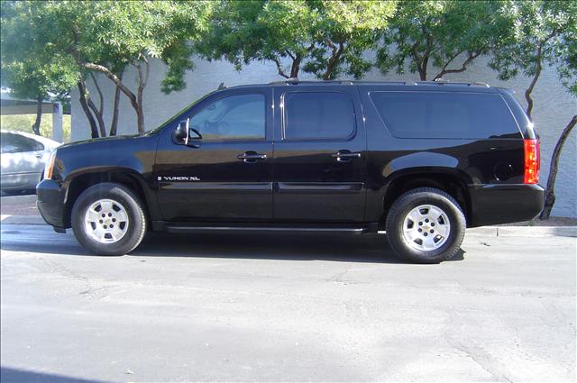 GMC Yukon XL 2007 photo 2