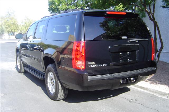 GMC Yukon XL 2007 photo 3