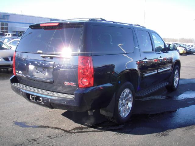 GMC Yukon XL 2007 photo 1