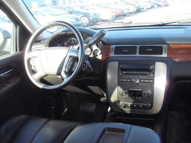 GMC Yukon XL 2007 photo 2