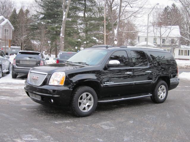 GMC Yukon XL 2007 photo 1