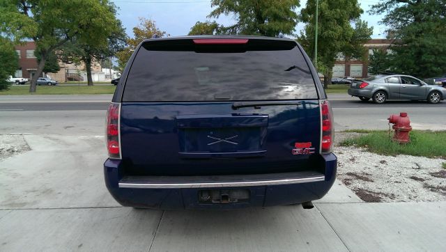 GMC Yukon XL 2007 photo 2