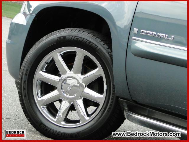 GMC Yukon XL 2007 photo 3