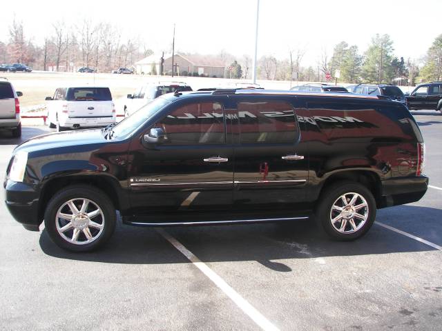 GMC Yukon XL 2007 photo 4