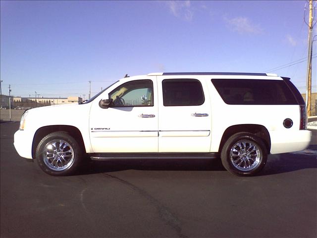 GMC Yukon XL 2007 photo 3