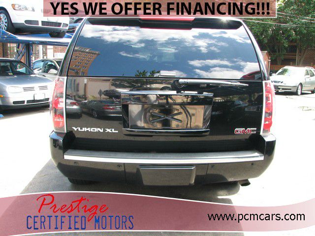 GMC Yukon XL 2007 photo 3