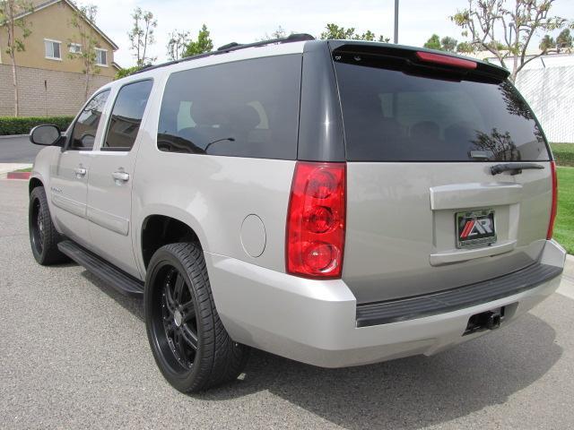 GMC Yukon XL 2007 photo 1