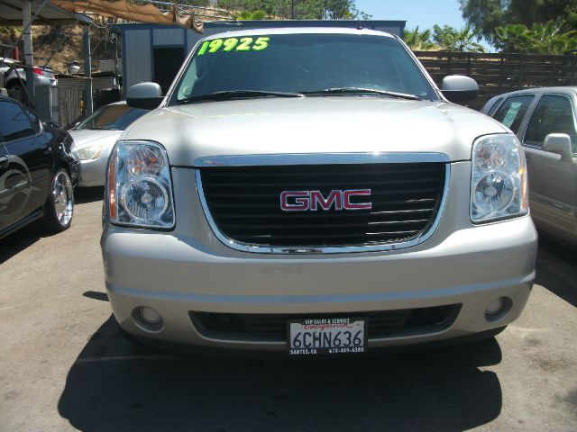 GMC Yukon XL 2007 photo 2