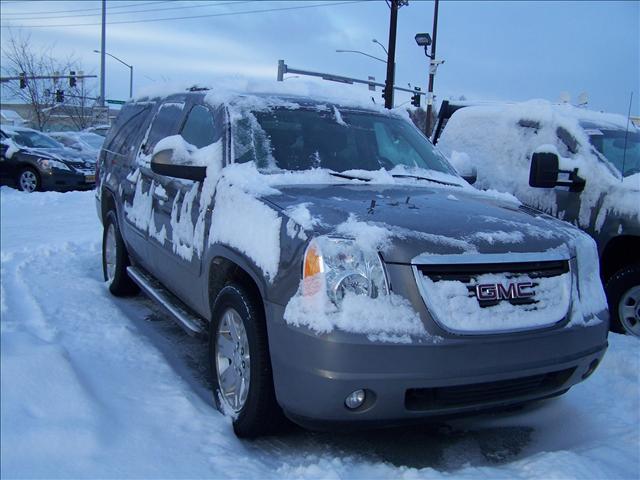 GMC Yukon XL EX Sedan 4D Sport Utility