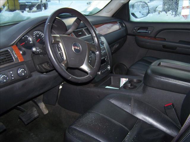 GMC Yukon XL 2007 photo 2
