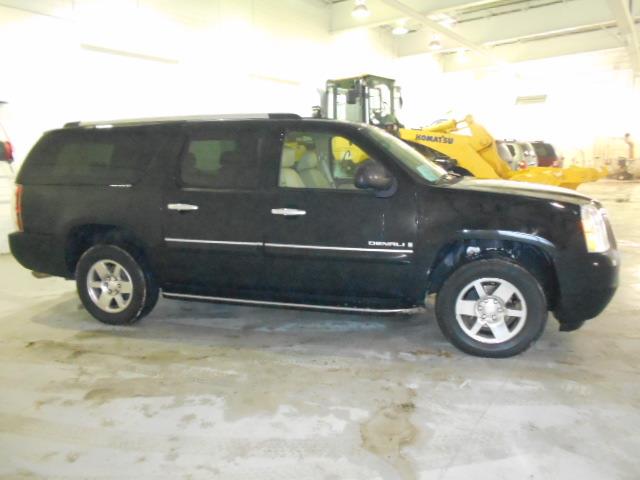 GMC Yukon XL 2007 photo 1