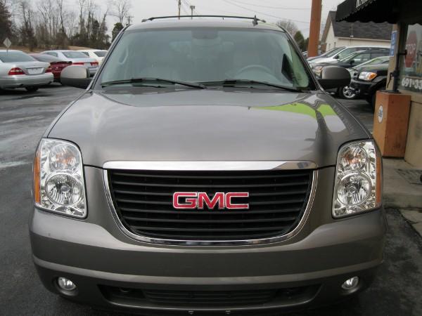 GMC Yukon XL 2007 photo 1