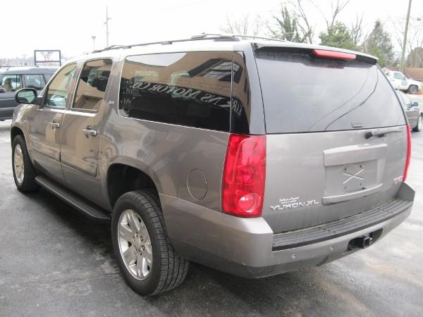 GMC Yukon XL 2007 photo 3
