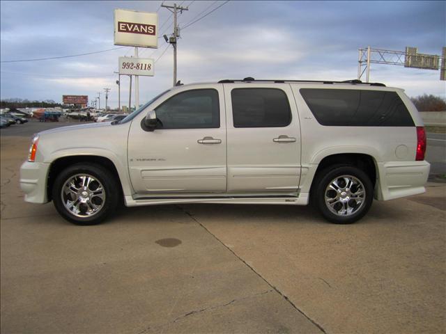 GMC Yukon XL SLT Sport Utility