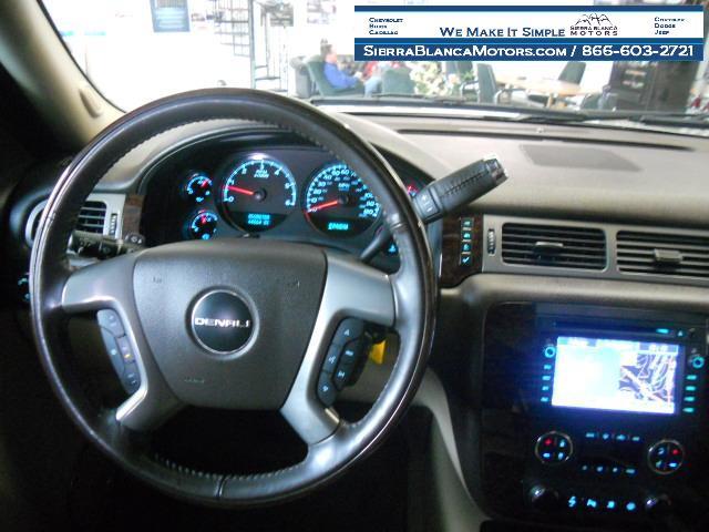 GMC Yukon XL 2008 photo 3