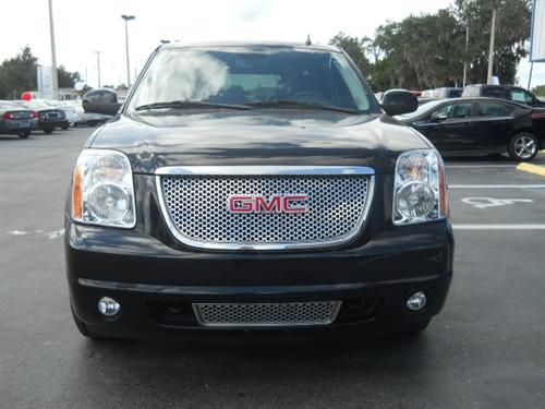 GMC Yukon XL 2008 photo 2