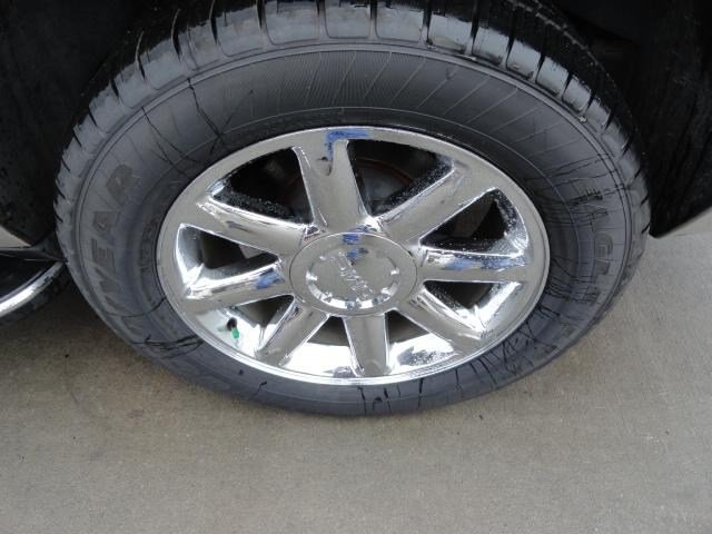 GMC Yukon XL 2008 photo 4