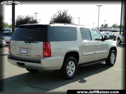 GMC Yukon XL 2008 photo 2