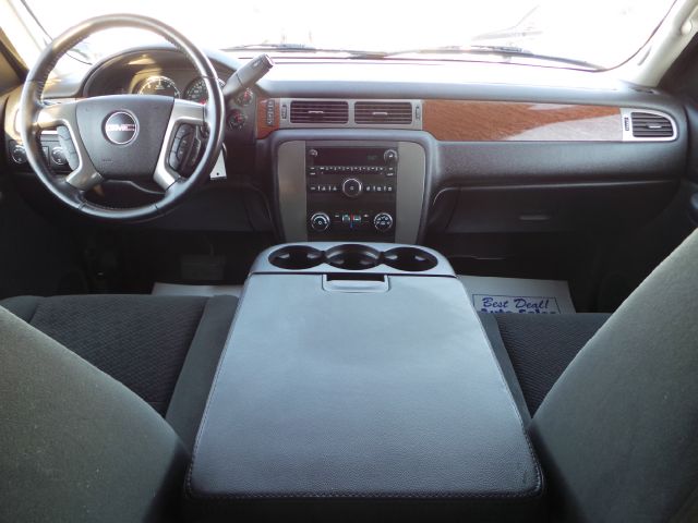 GMC Yukon XL 2008 photo 2