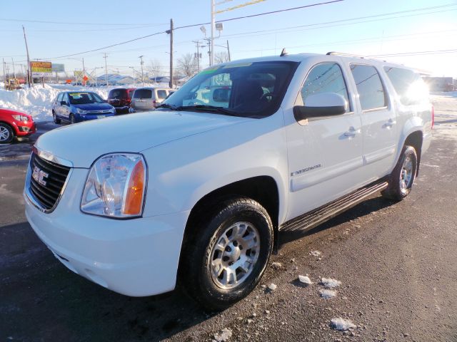 GMC Yukon XL 2008 photo 3