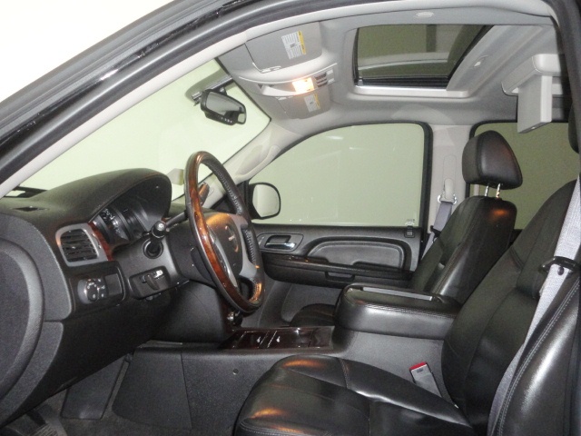 GMC Yukon XL 2008 photo 3