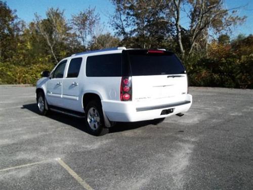 GMC Yukon XL 2008 photo 1