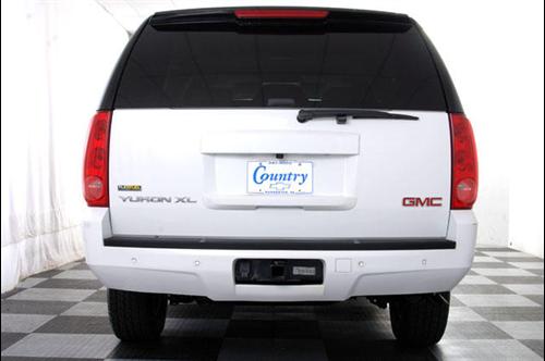 GMC Yukon XL 2008 photo 3