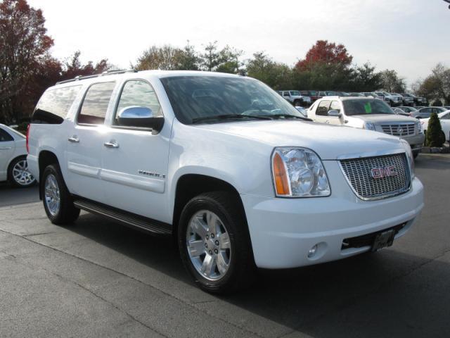 GMC Yukon XL 2008 photo 1