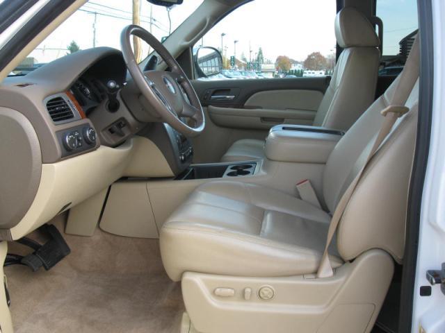 GMC Yukon XL 2008 photo 4