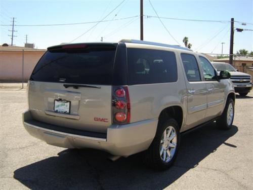 GMC Yukon XL 2008 photo 4