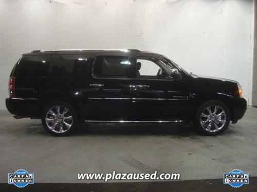 GMC Yukon XL 2008 photo 1
