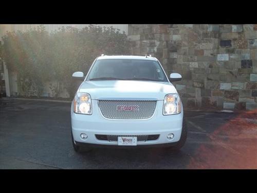 GMC Yukon XL 2008 photo 1