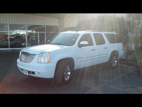 GMC Yukon XL 2008 photo 2