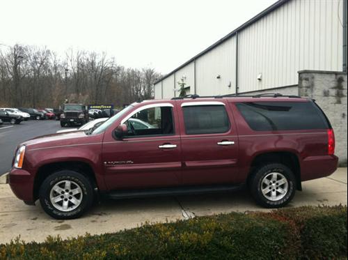 GMC Yukon XL 2008 photo 1