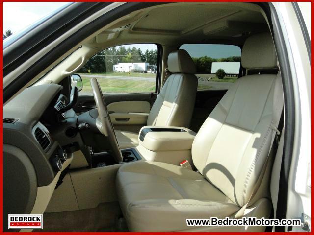 GMC Yukon XL 2008 photo 4