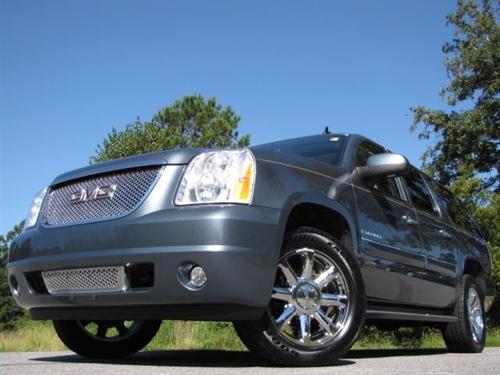 GMC Yukon XL 2008 photo 2