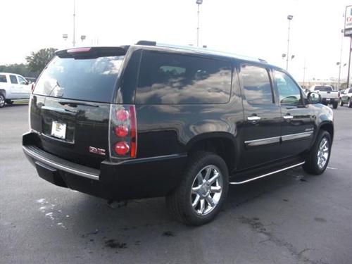 GMC Yukon XL 2008 photo 3