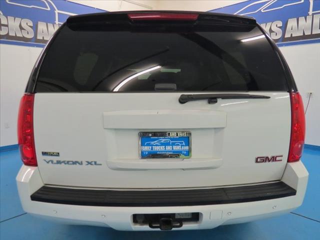 GMC Yukon XL 2008 photo 3