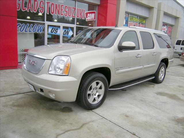 GMC Yukon XL EX Sedan 4D Sport Utility