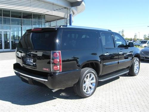 GMC Yukon XL 2008 photo 2