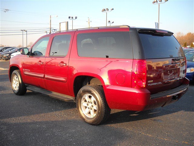 GMC Yukon XL 2008 photo 3